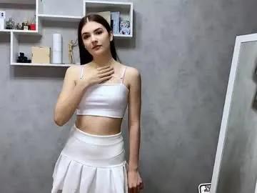 camienevius on Chaturbate