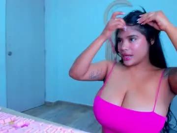 carolinalovehot on Chaturbate