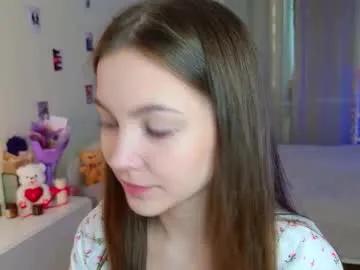 charming_bliss on Chaturbate