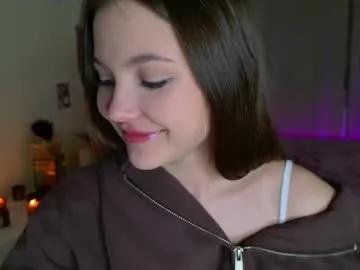 charming_bliss on Chaturbate