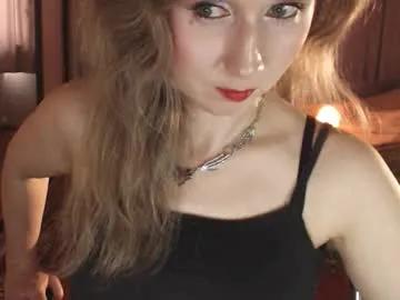 classyinna on Chaturbate