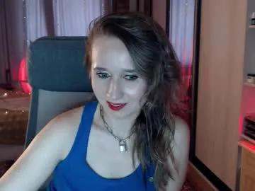 classyinna on Chaturbate