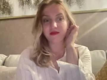 cosmo_blondiee on Chaturbate