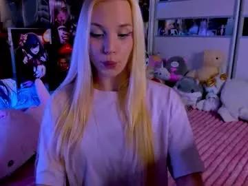 cuttie_ponyy on Chaturbate