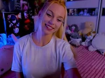 cuttie_ponyy on Chaturbate