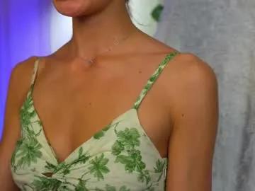 danielle_thomas on Chaturbate