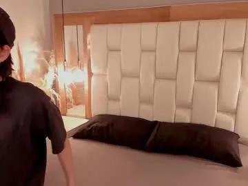 daphne_and_roger on Chaturbate