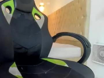 darkknightx01 — #femboy   #skinny   #twinks #uncut #findom [1800 tokens remaining]