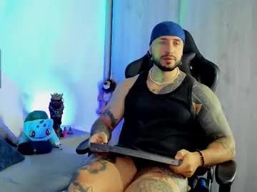 dave_max93 on Chaturbate