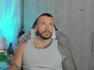 dave_max93 on Chaturbate