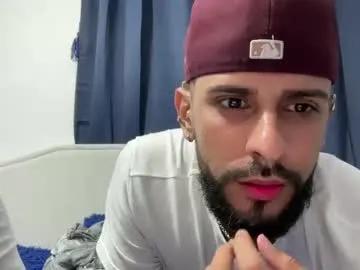 dcollins_ on Chaturbate