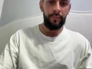 dcollins_ on Chaturbate