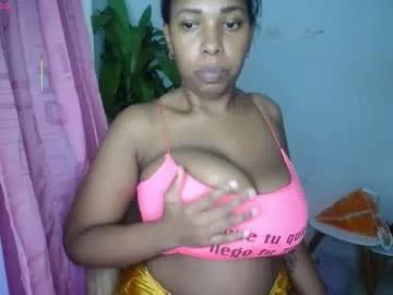 emilyhines__ on Chaturbate