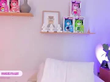 emilyy_bank on Chaturbate