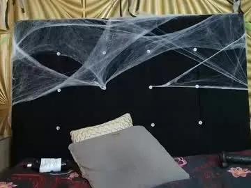 emmily_keller on Chaturbate