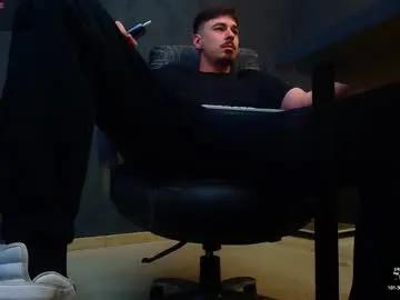 enzorace on Chaturbate