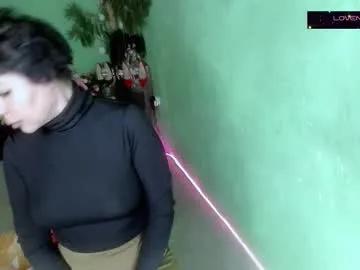 erotic_dessire — Play whit 69,111,222,333,500,1111 to make me cum/squirt  |  #milf #mature #bigass  #squirt #german