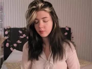 fieryfeline on Chaturbate