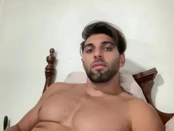 fitcurvyman4fun_69 on Chaturbate