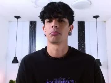 franvill_trato on Chaturbate