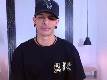 franvill_trato on Chaturbate