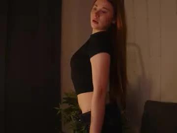 freckle_diyana on Chaturbate