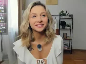 glossybabe_ on Chaturbate