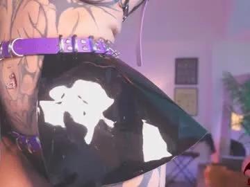 goth_dolll on Chaturbate