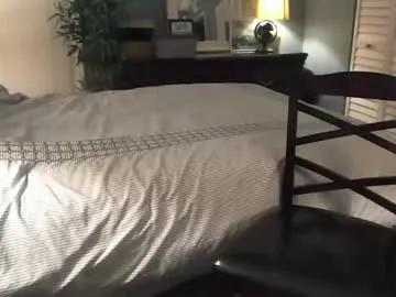 hooshung_mvers8 on Chaturbate