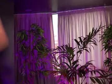 hotbustybabex on Chaturbate