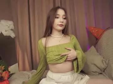 hottpeachh on Chaturbate