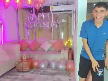 houseofwarrios on Chaturbate