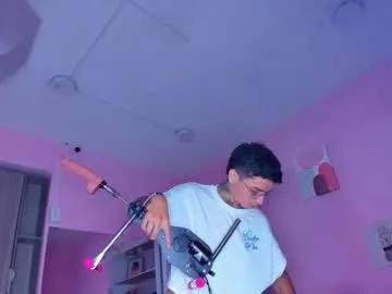 ian_castillo_ on Chaturbate