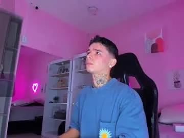 ian_castillo_ on Chaturbate