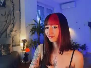 inkedvvitch on Chaturbate