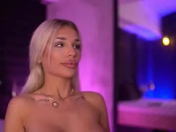 ivyrowa on Chaturbate