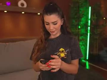 justinnejade on Chaturbate