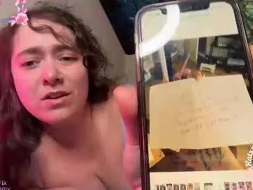 katxxgolding on Chaturbate