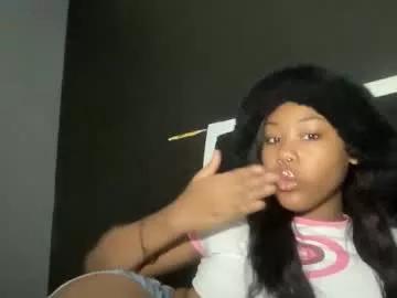 kinkykittee on Chaturbate