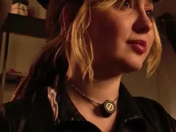 koracrosbie on Chaturbate