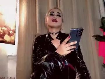 kylie_iyutera on Chaturbate