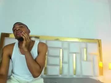 kylieandjhonny on Chaturbate