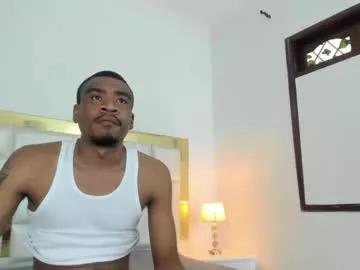 kylieandjhonny on Chaturbate