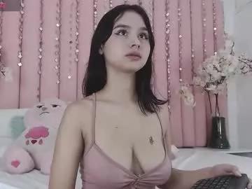 lalycastro on Chaturbate