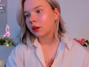 large_ocean on Chaturbate