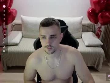 larstar01 on Chaturbate