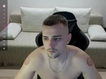 larstar01 on Chaturbate