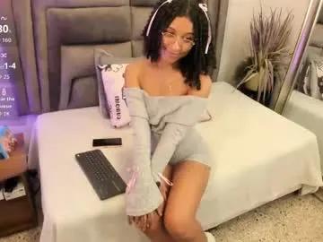 layla_clarke on Chaturbate