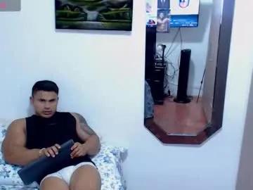 leo_muscleboy on Chaturbate