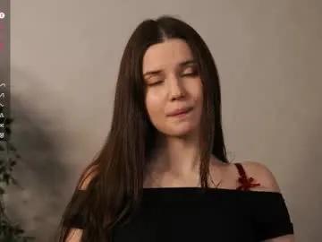 lil_esma on Chaturbate